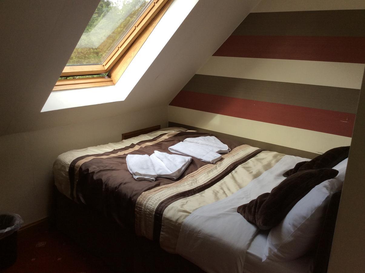 Guest house Mayfield
