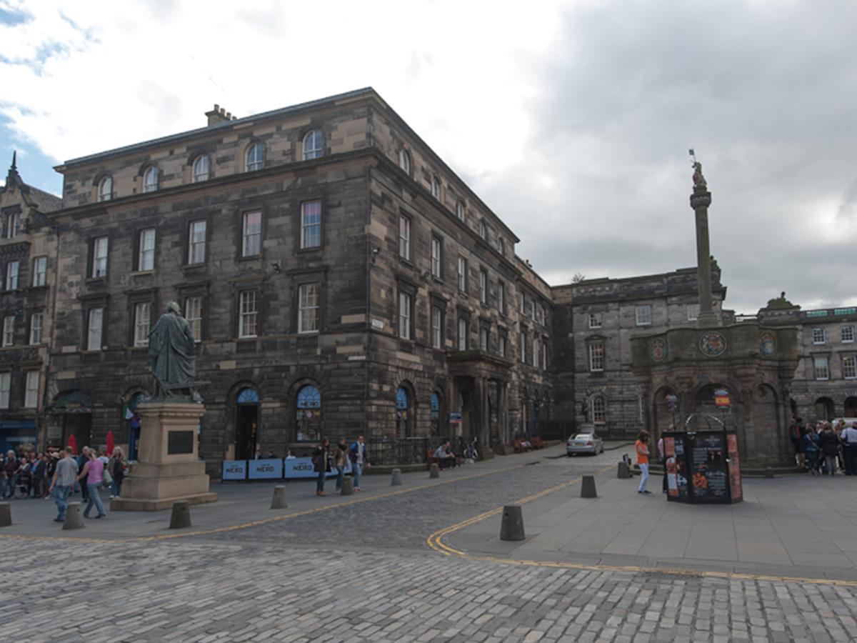Parliament Sq 12 Royal Mile Apartment *