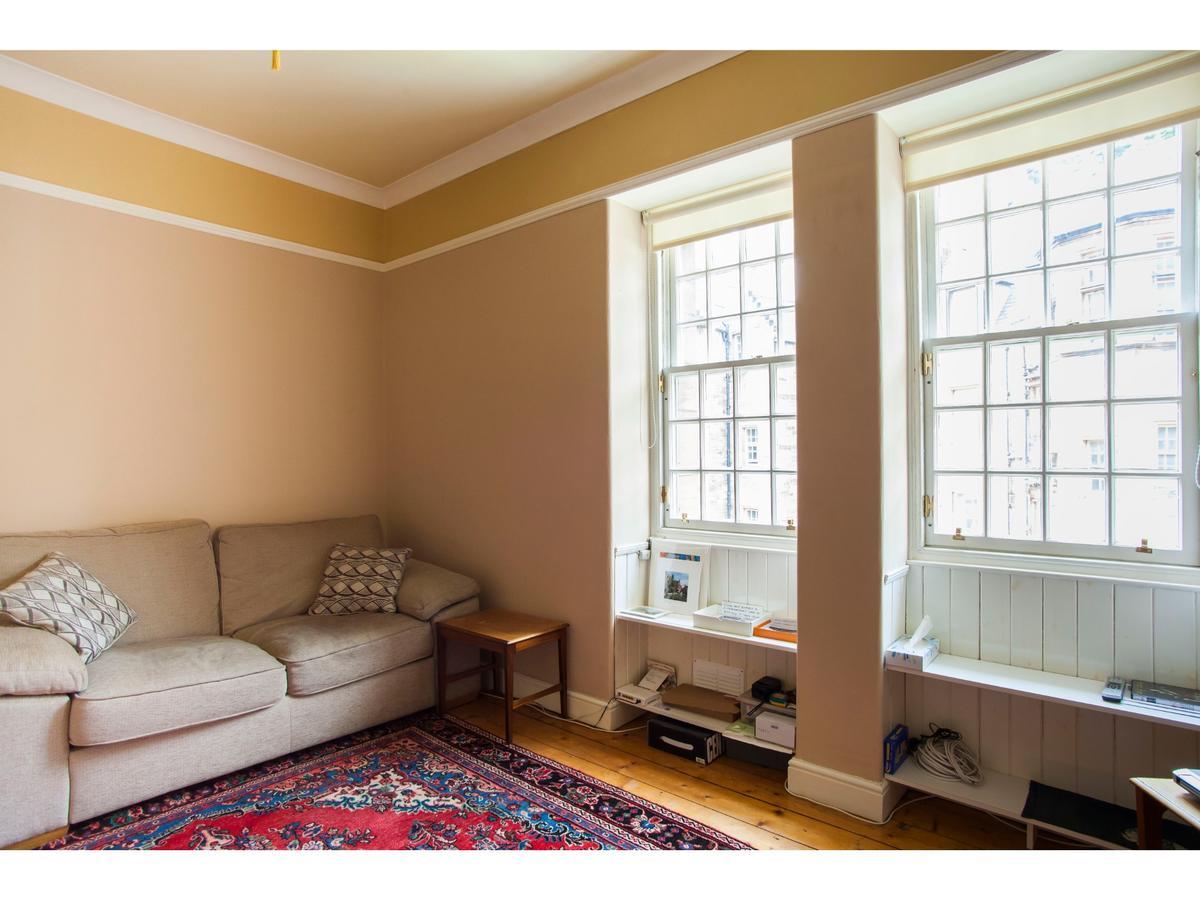 Apartment Historic Dean Village Treasure, Sleeps 4