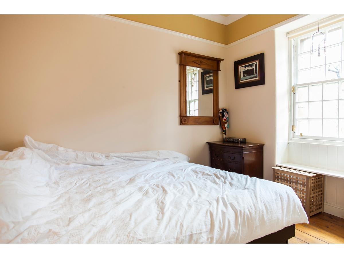 Apartment Historic Dean Village Treasure, Sleeps 4 *