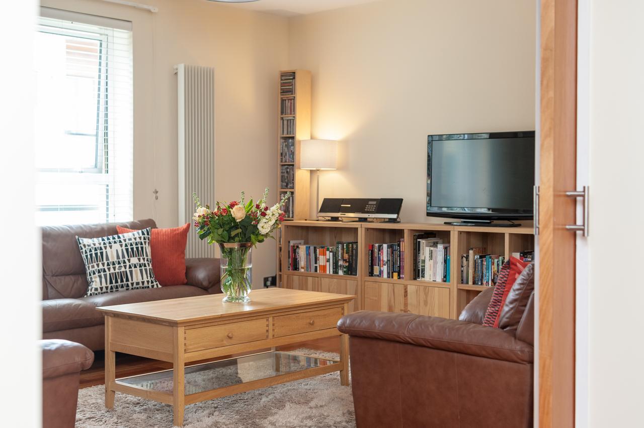 The Holyrood Road Apartment *