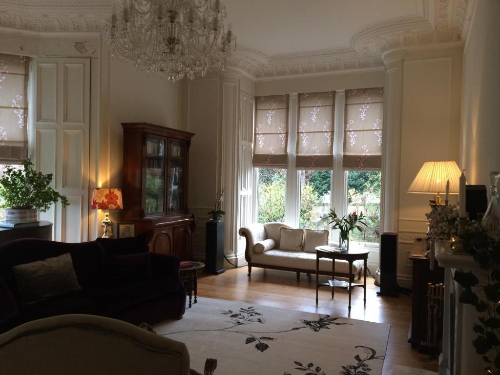 Bed & Breakfast Claremont House 5*