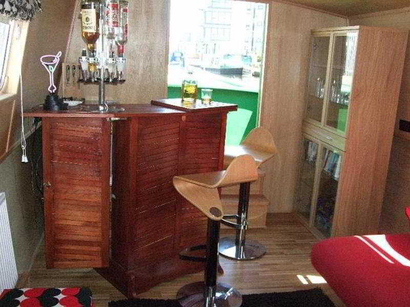 Botel - Houseboats Edinburgh