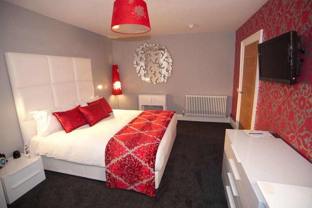 The Rutland & 4*