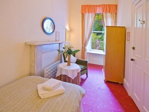 Halcyon House 3* Edinburgh