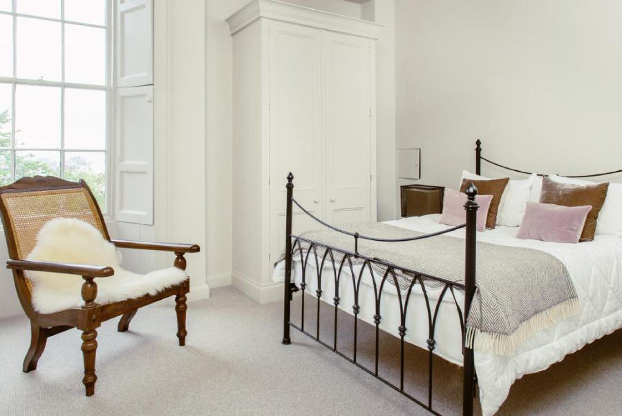 Apartment Ramsay Gardens - Grand 4-bedroom Next To Castle *