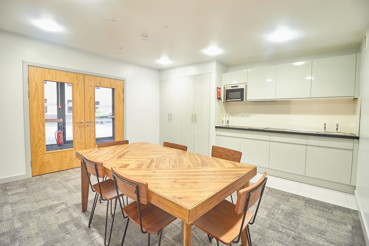 Apartment Destiny Student - Meadow Court *