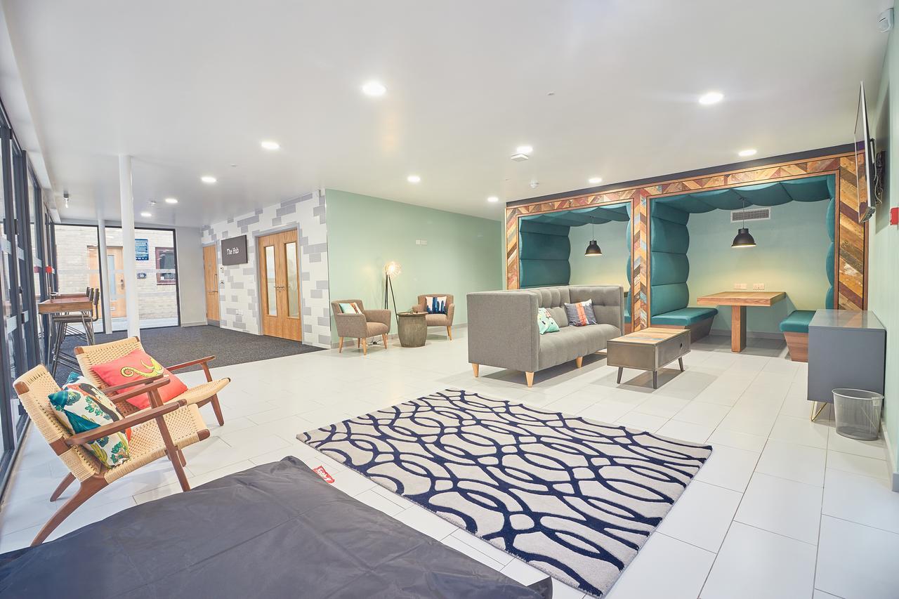 Destiny Student - Meadow Court *