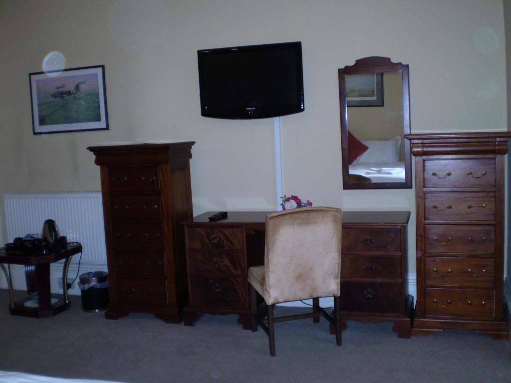 The Guards Hotel 3*