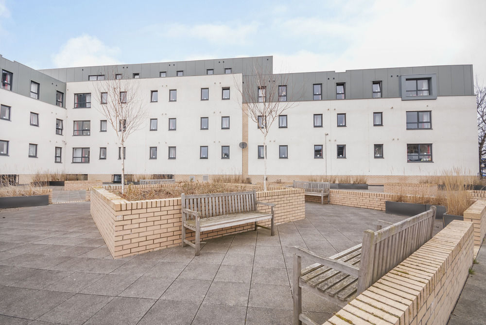 Beaverbank Place - Campus Apartment *