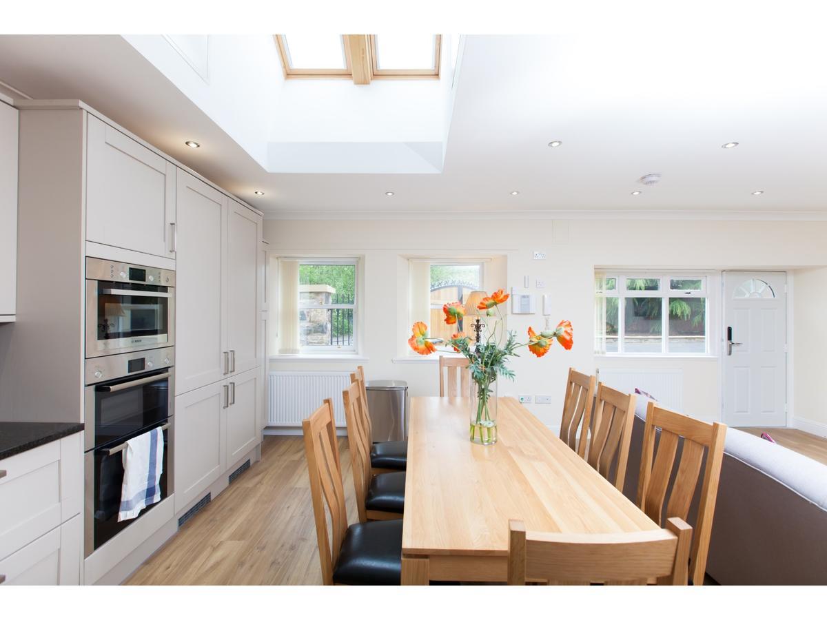 Apartment Historic Stone Built 4br For 8 W/parking Edinburgh