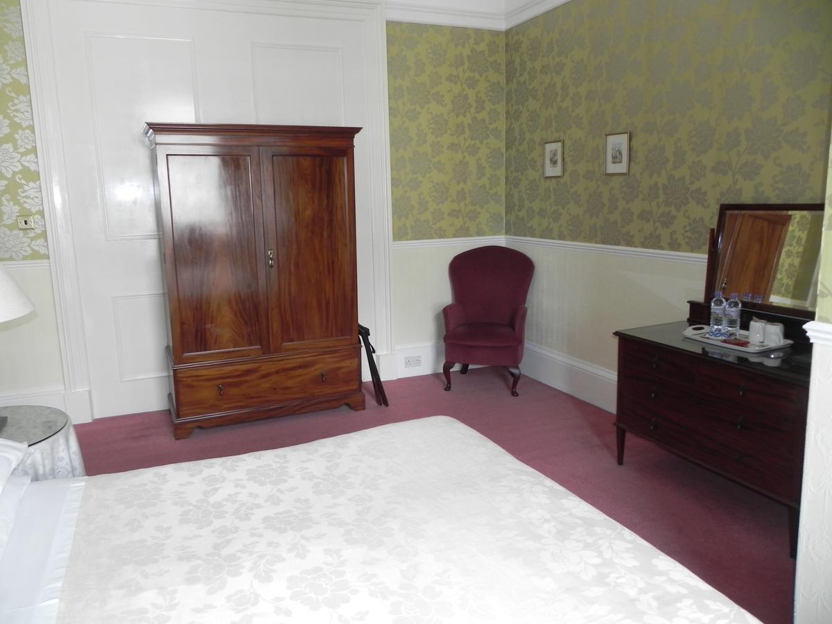 Ashlyn Guest house