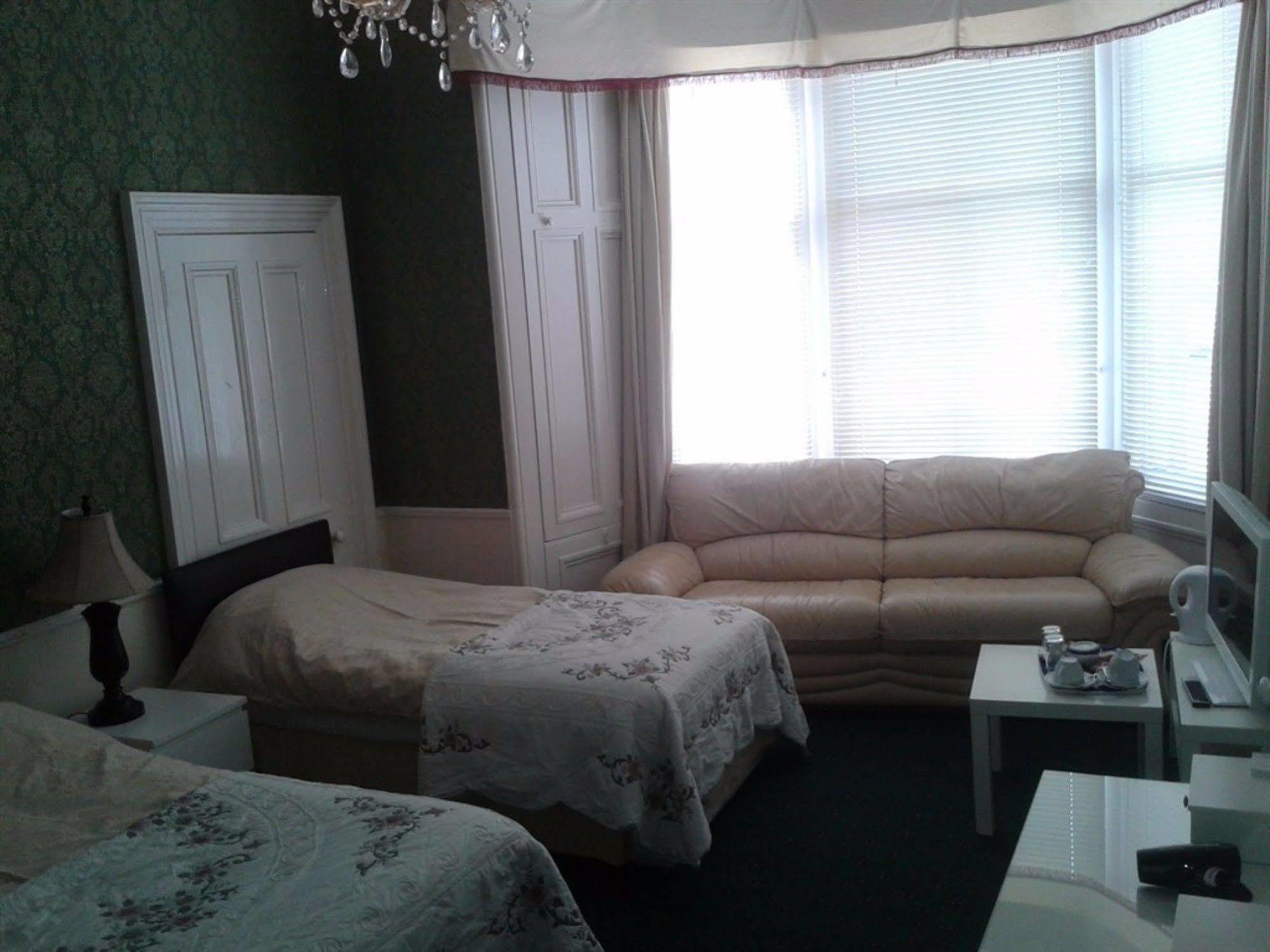 Capital House 3* Edinburgh