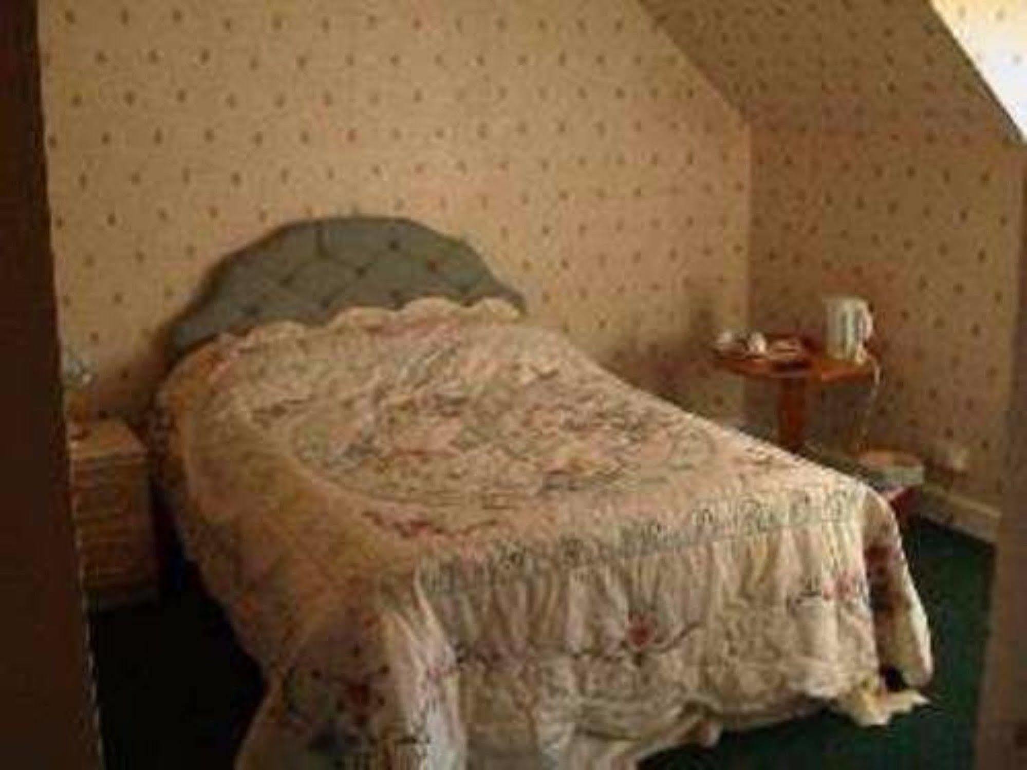 Capital House 3*
