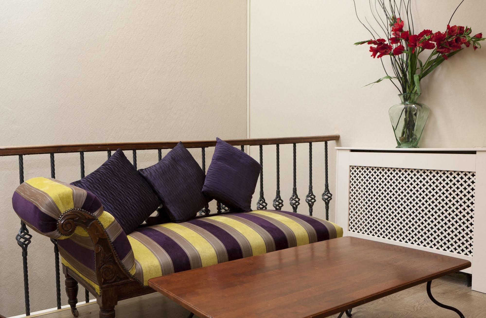 Guest house Townhouse 3*