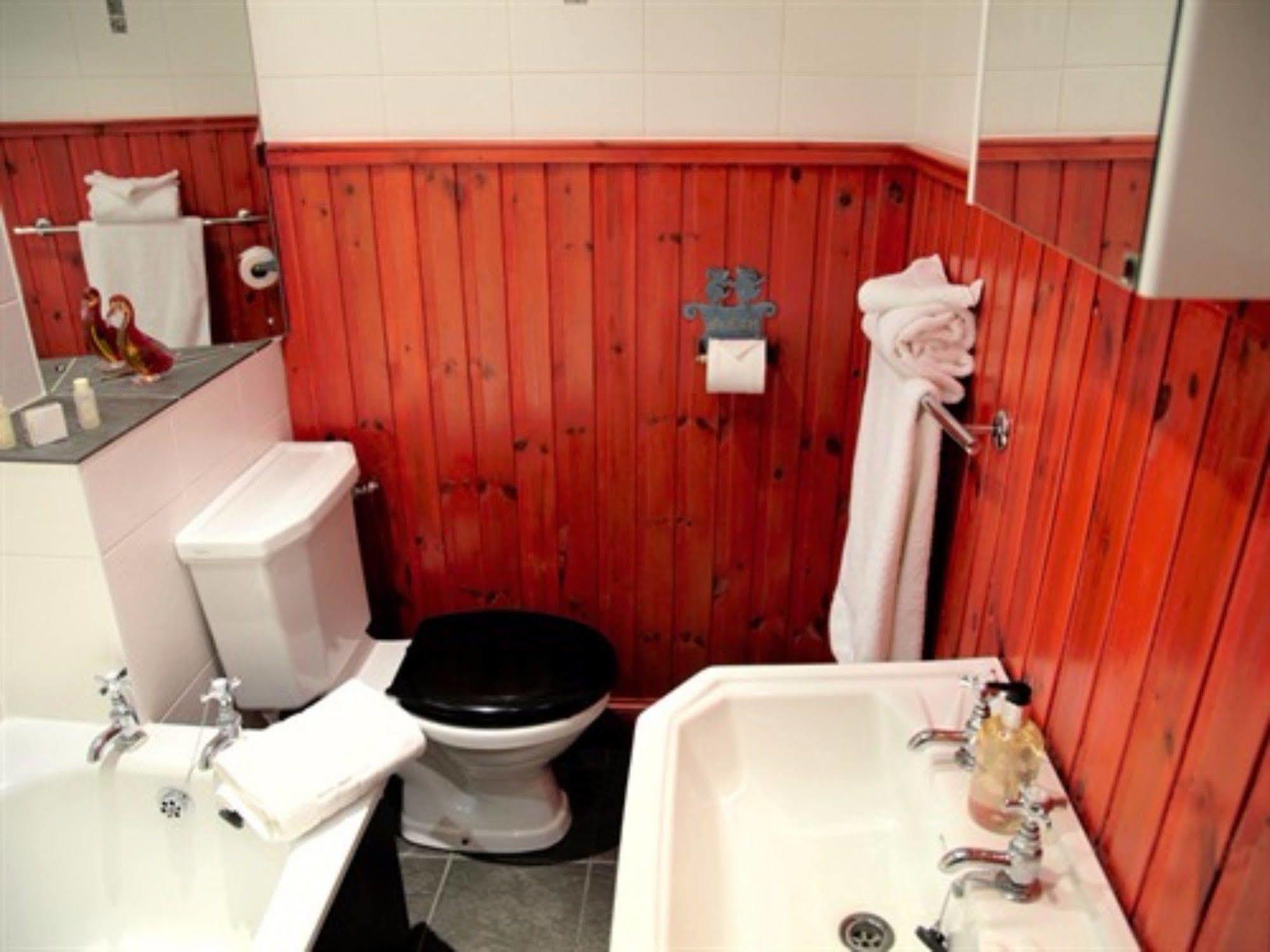 Cluaran House Gasthof EDI