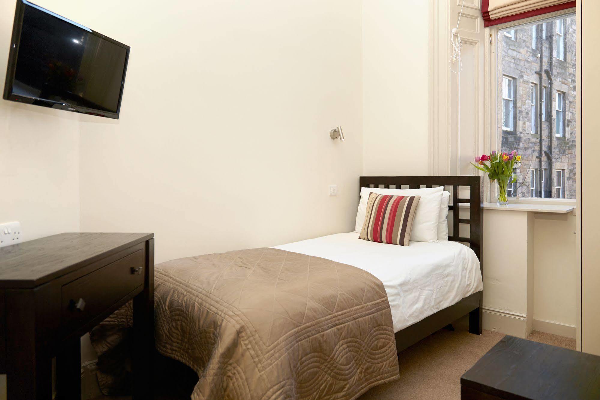 Joivy Haymarket Hotel 4*
