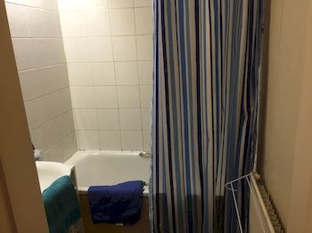 Centre Asga Apartment *