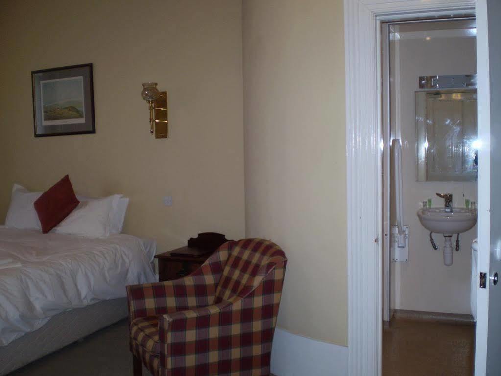 Hotel The Guards EDI