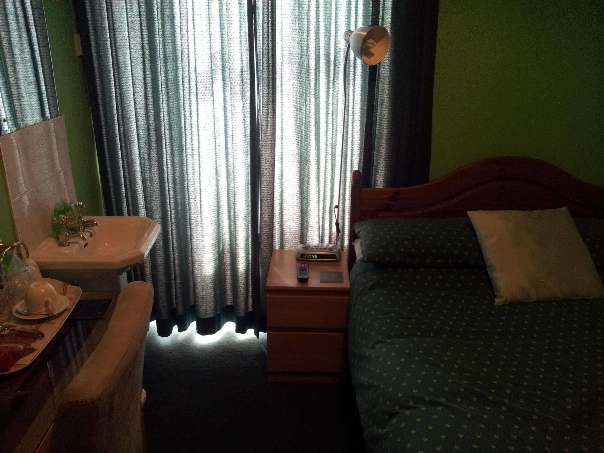 Mackenzie Guest house 3*