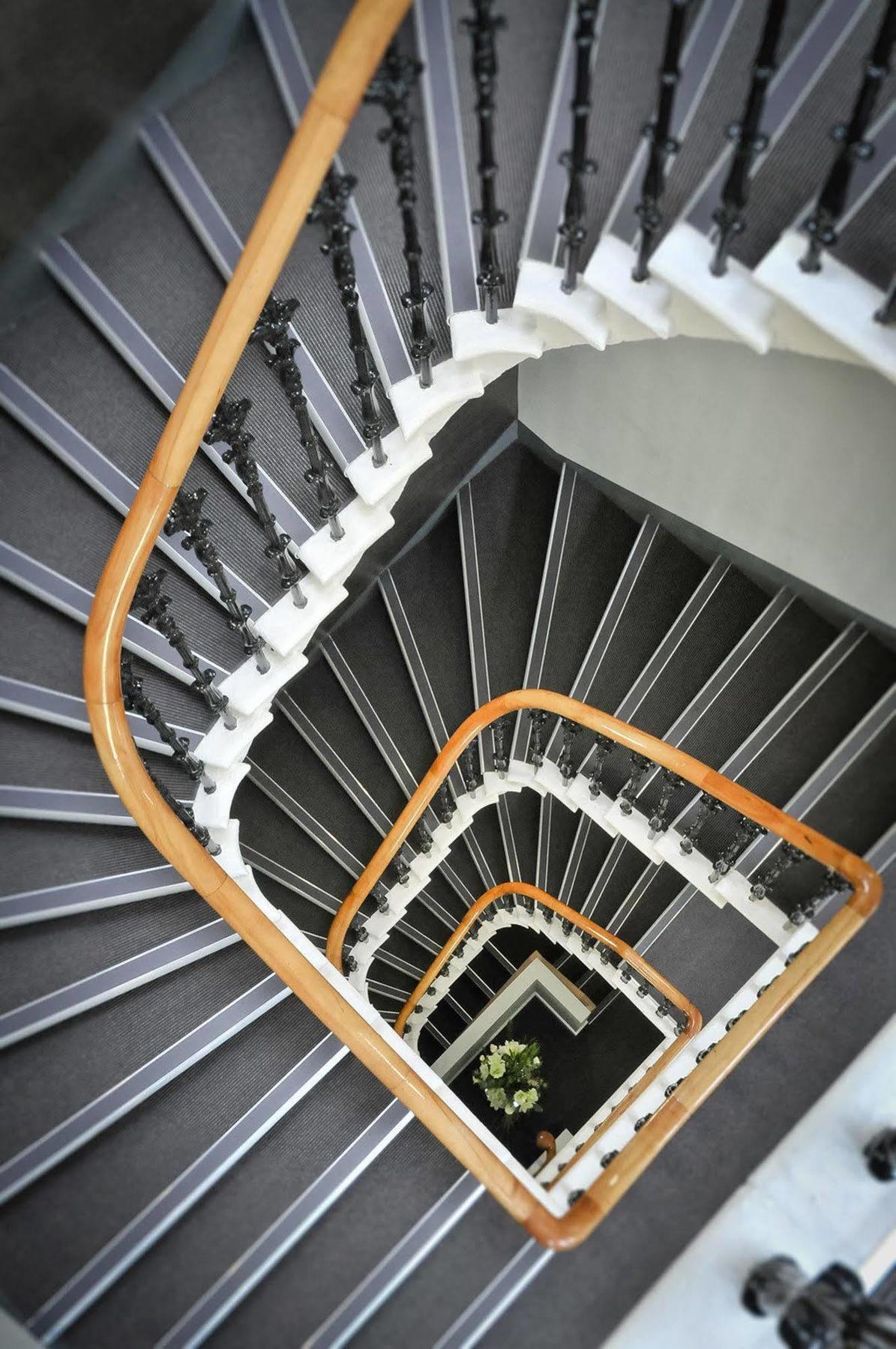 Destiny Scotland - St Andrew Square Apartment Edinburgh