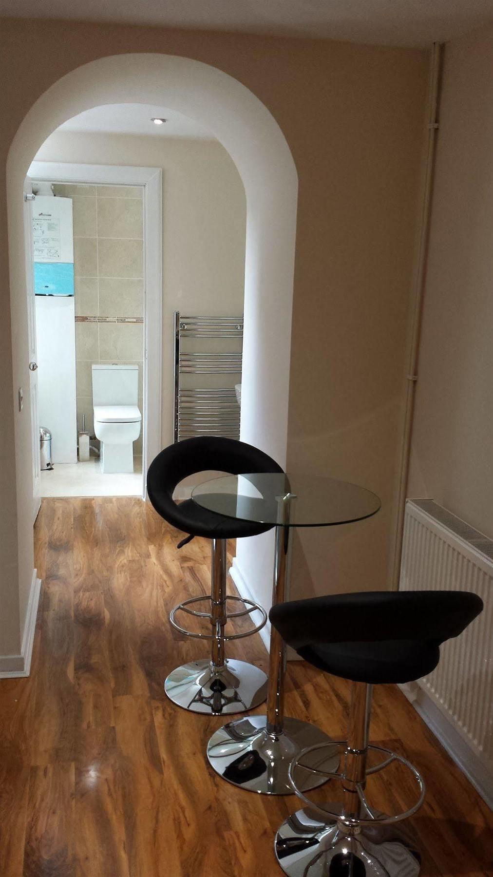 Edinburgh City Suites Aparthotel 4*