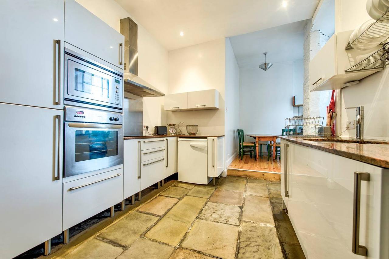 Altido Spacious & Elegant Apt By St Andrew Square W View