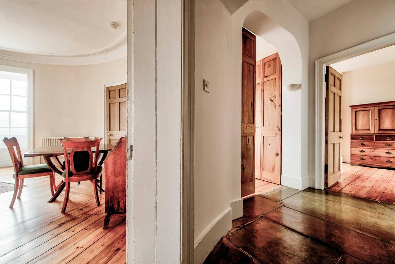 Apartment Altido Spacious & Elegant Apt By St Andrew Square W View