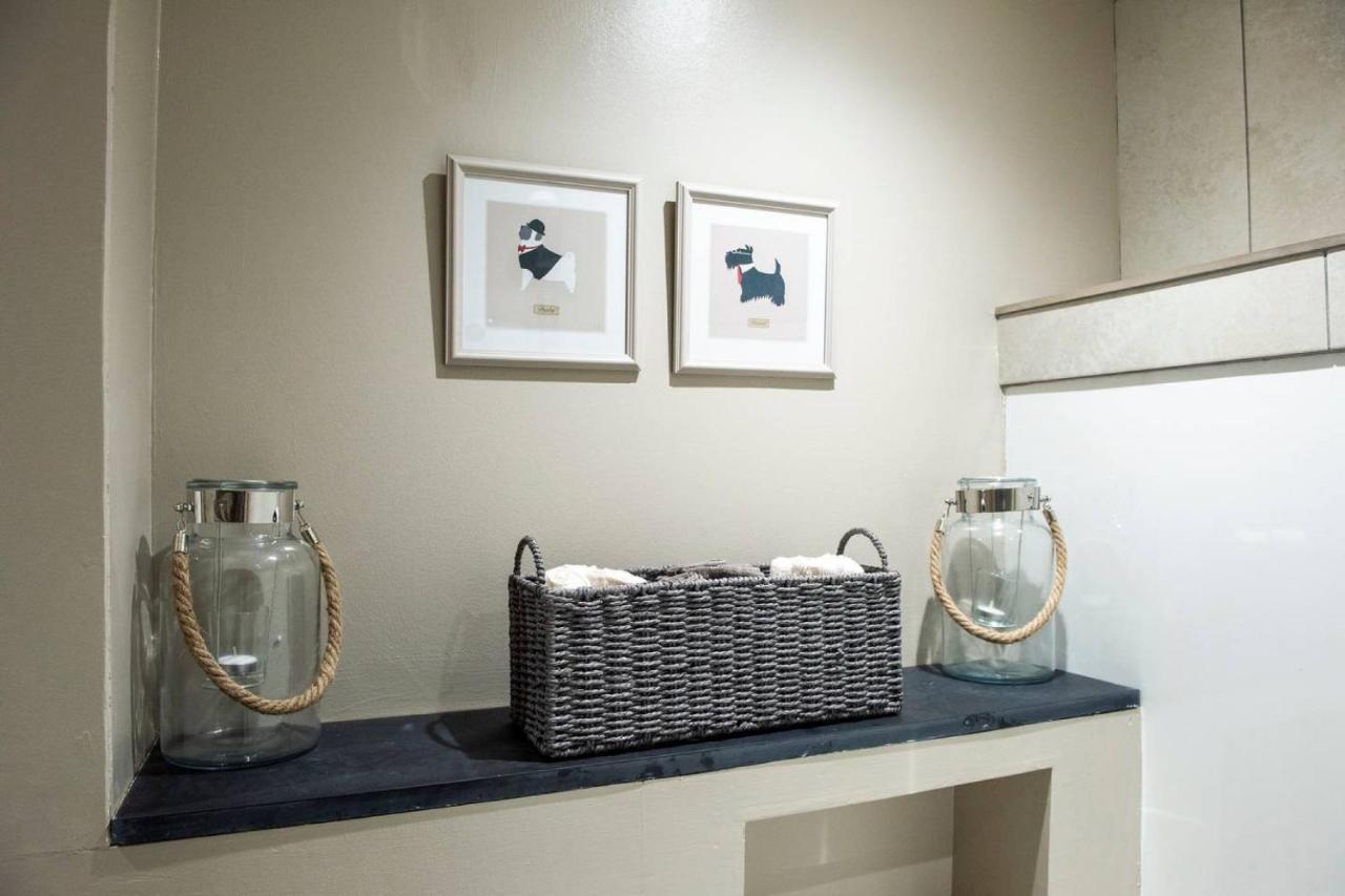 Altido Stunning And Modern 3bedroom Mews House With Parking