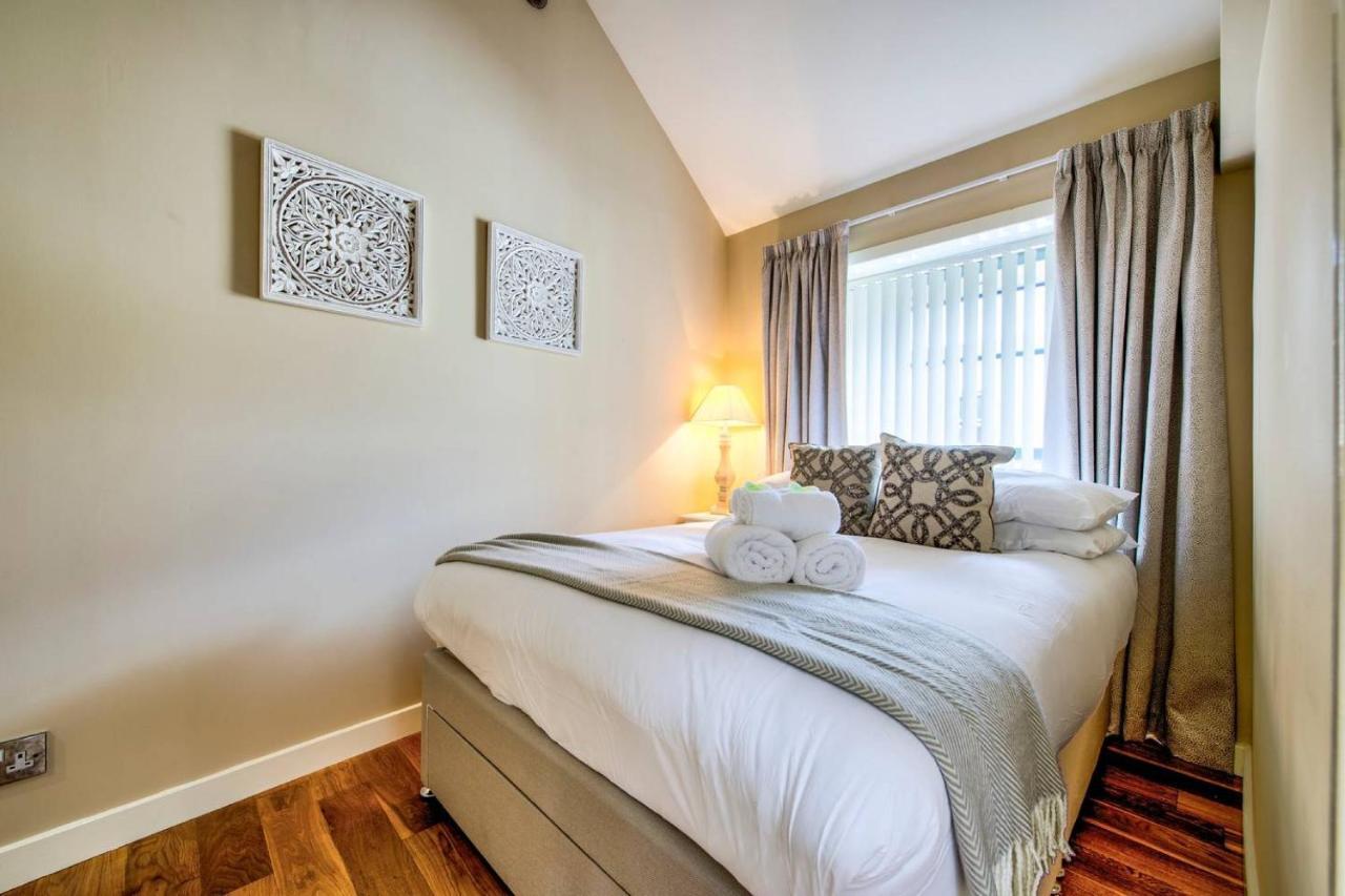 Altido Stunning And Modern 3bedroom Mews House With Parking Edinburgh