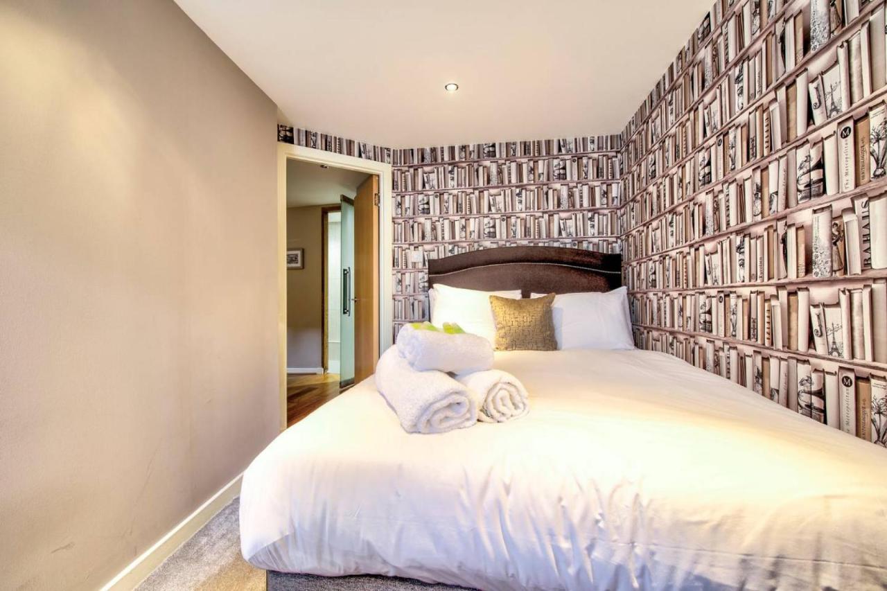 Holiday home Altido Stunning And Modern 3bedroom Mews House With Parking Edinburgh