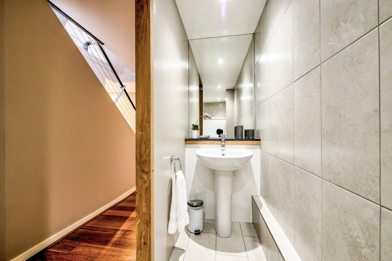 Altido Stunning And Modern 3bedroom Mews House With Parking Holiday home Edinburgh