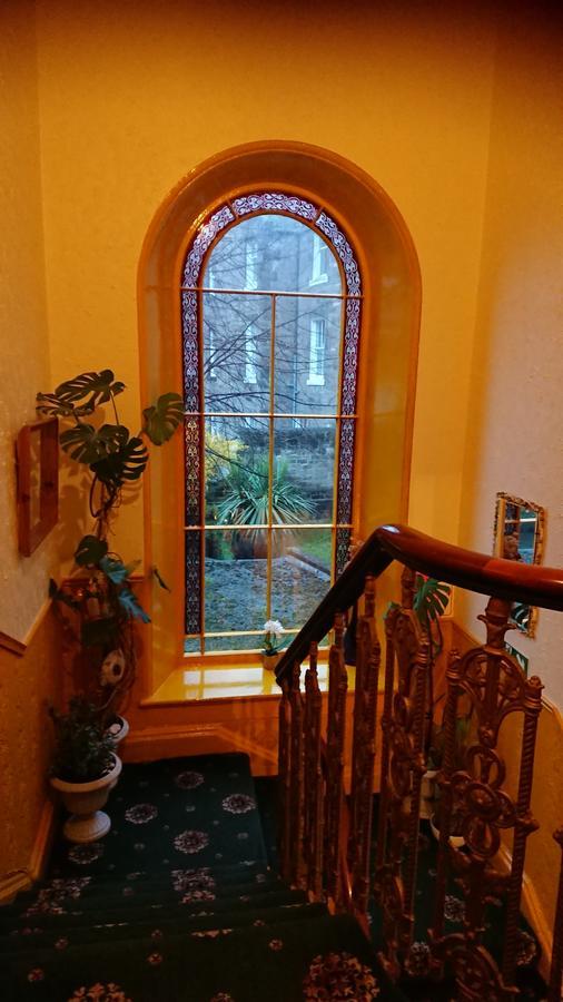 Bed & Breakfast Swan Lake Edinburgh