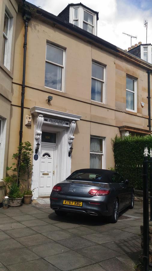 Bed & Breakfast Swan Lake Edinburgh