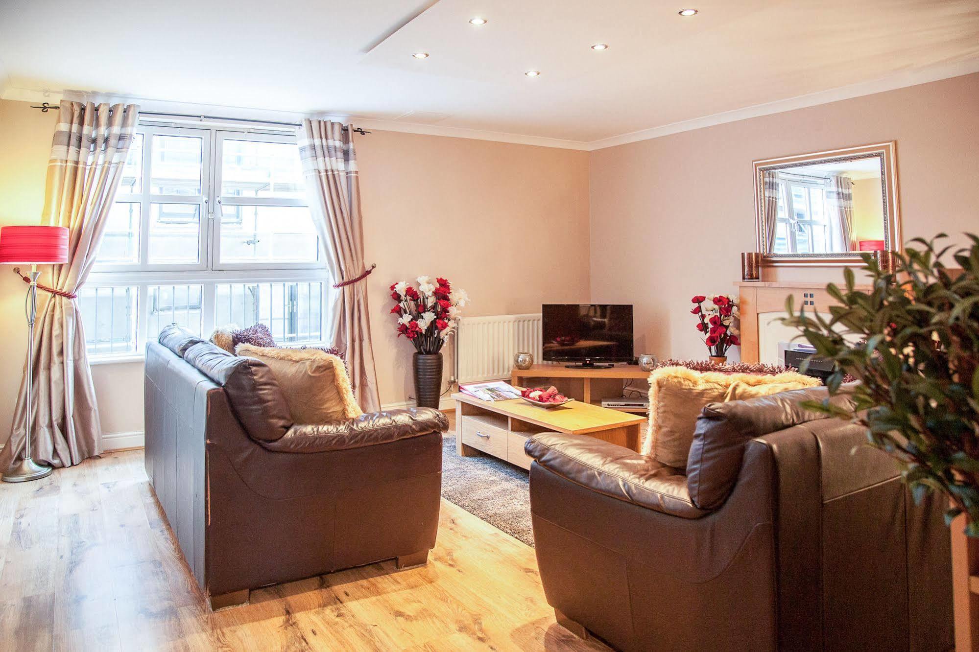Royal Mile Apartment *