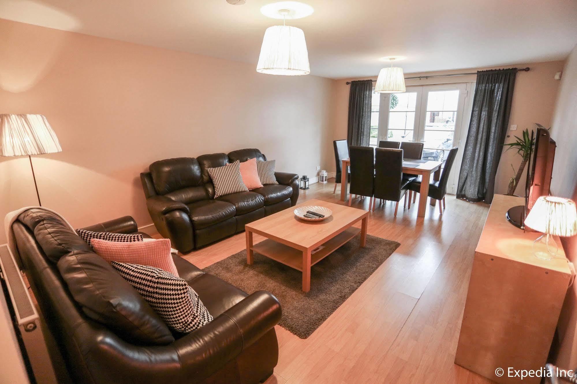 Playhouse Apartment