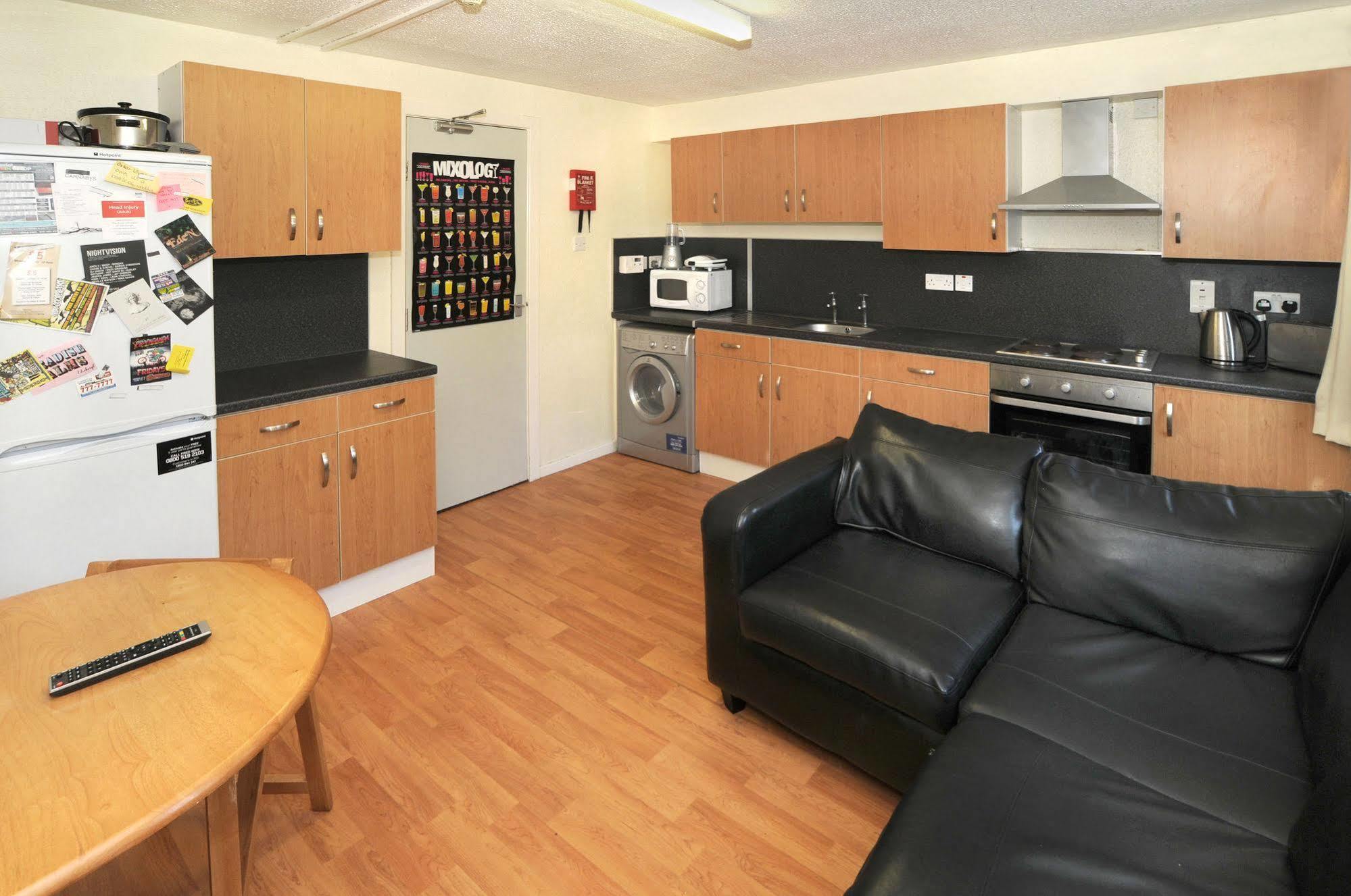 Apartment Destiny Student - Meadow Court