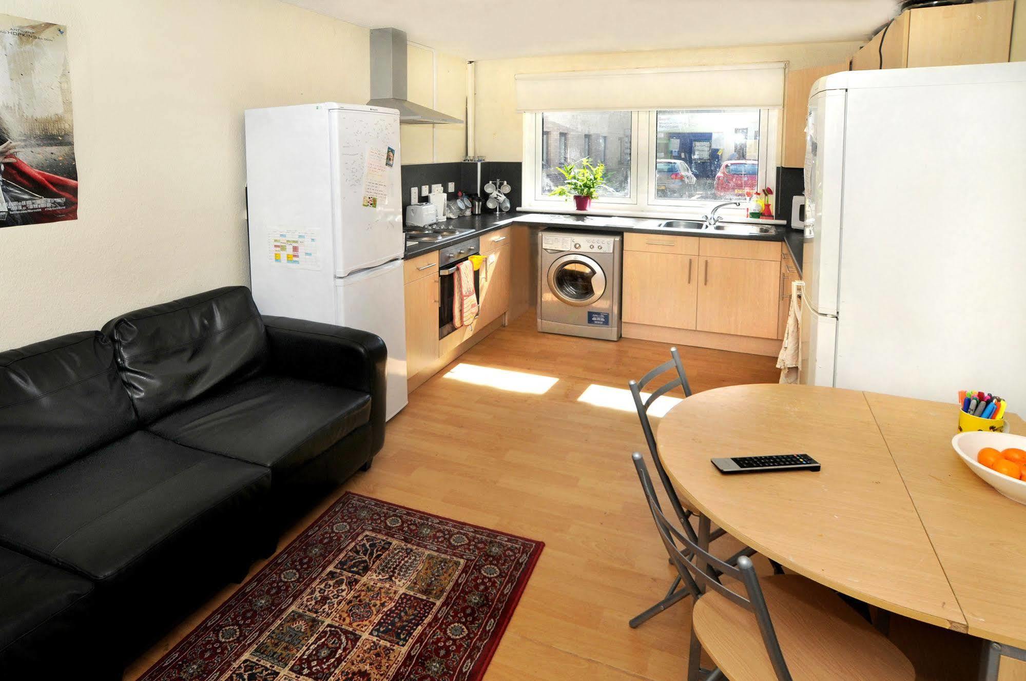 Destiny Student - Meadow Court Apartment