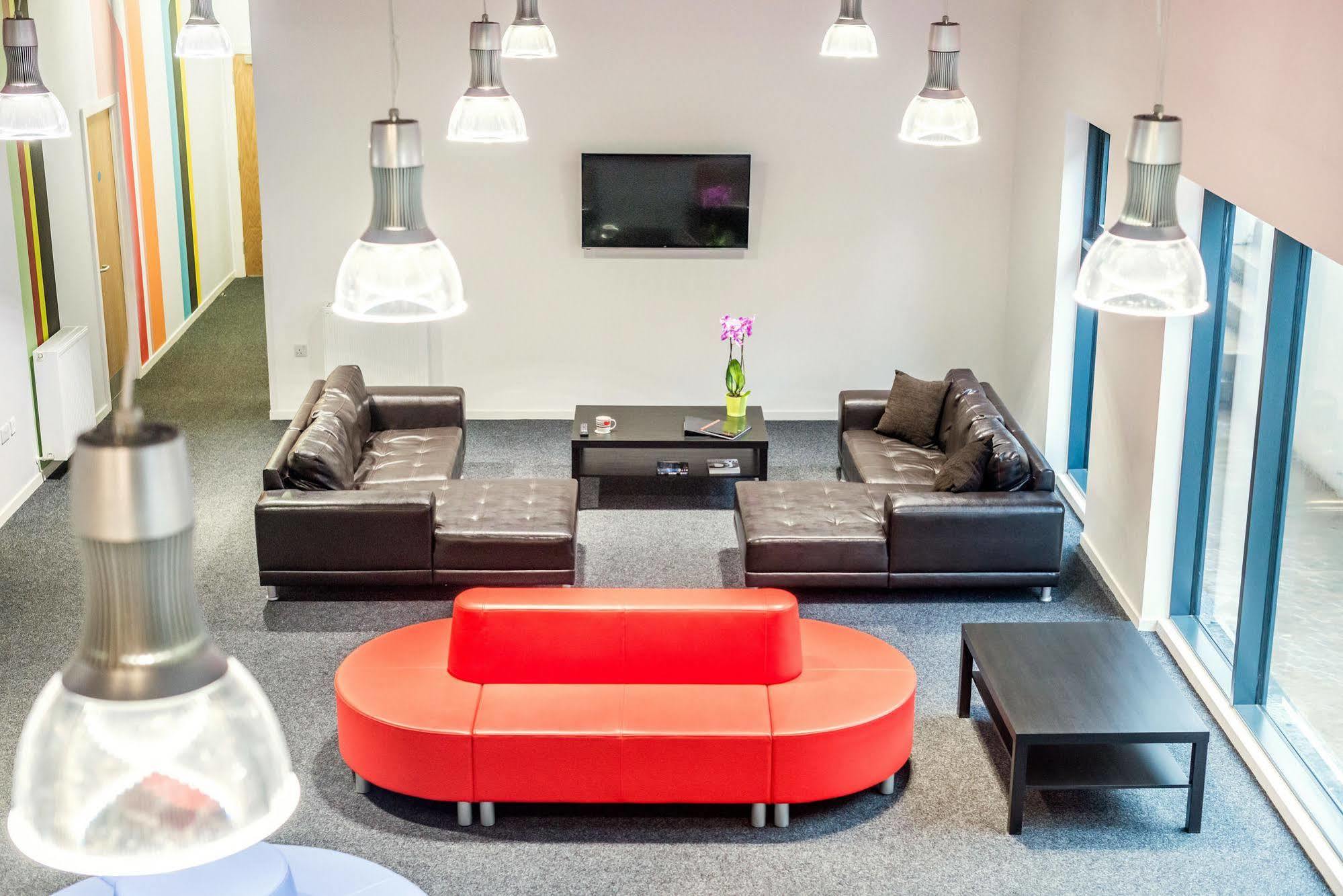 Destiny Student - Shrubhill Apartment Edinburgh