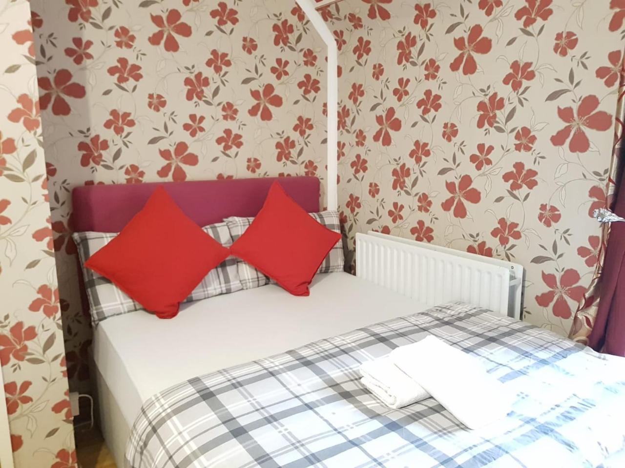 Newhaven Grand Edinburgh
