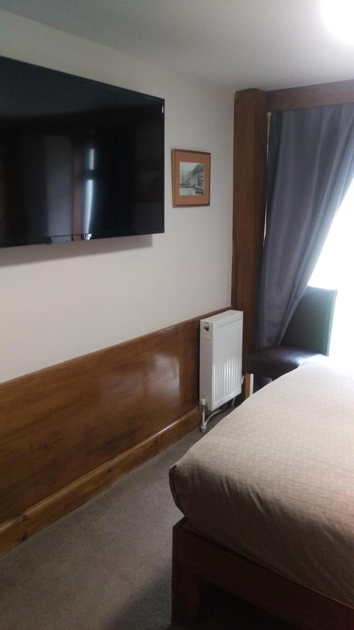 Cambridge House 3*