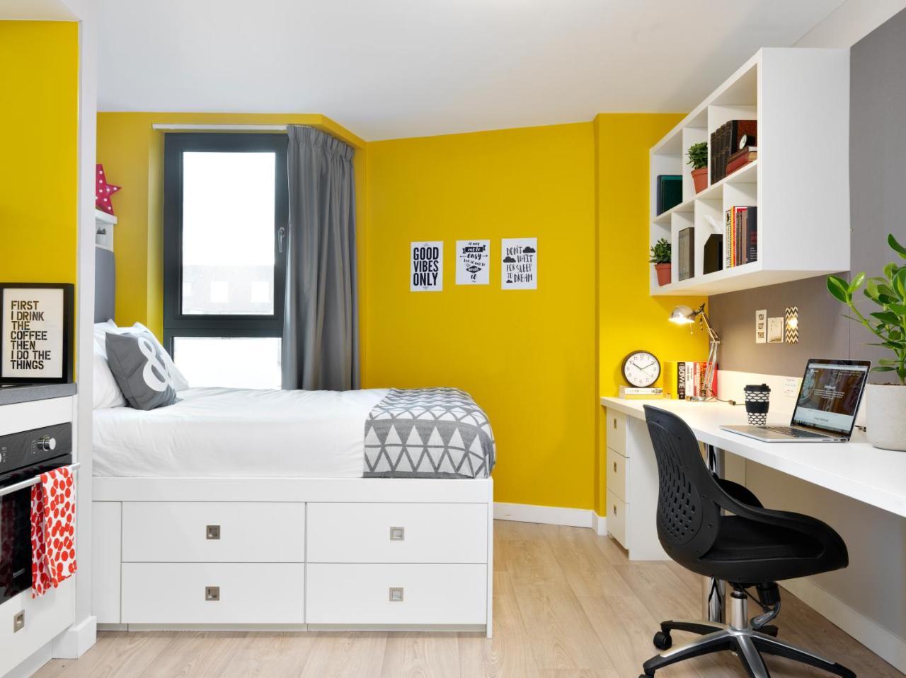 Student Castle Apartment Edinburgh