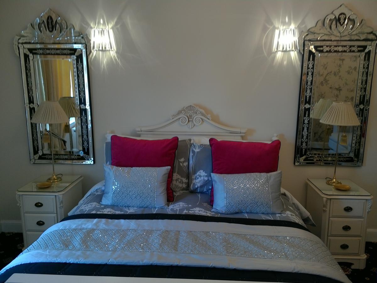 Aaran Guest house