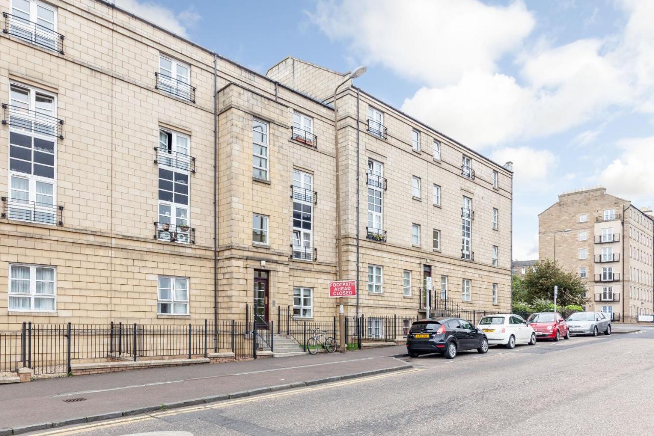 Annandale Street Quiet Central Family Apartment With Parking * Edinburgh