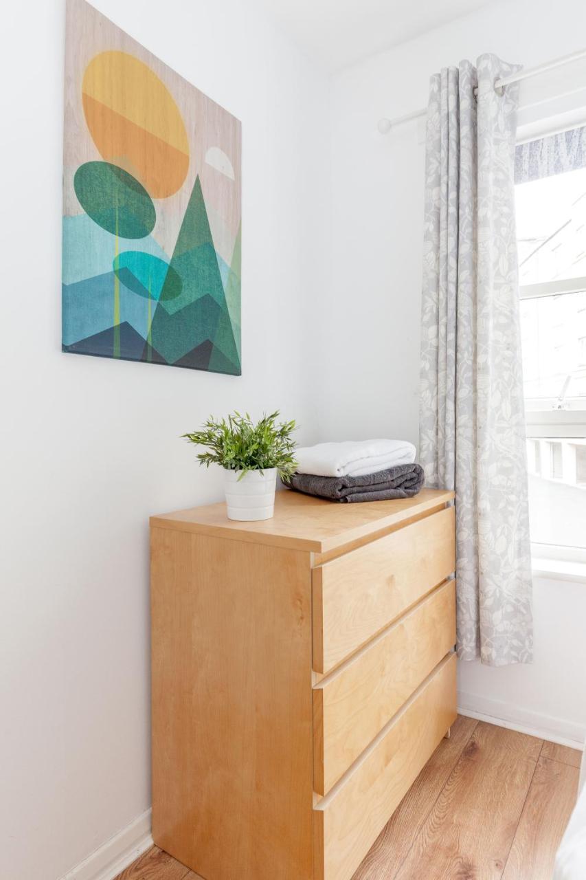 Annandale Street Quiet Central Family Apartment With Parking Apartment Edinburgh