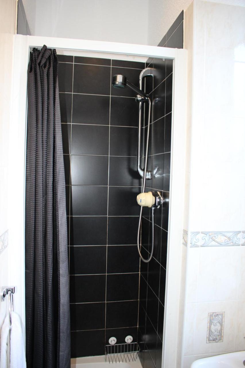 Ardmillan Hotel 2*