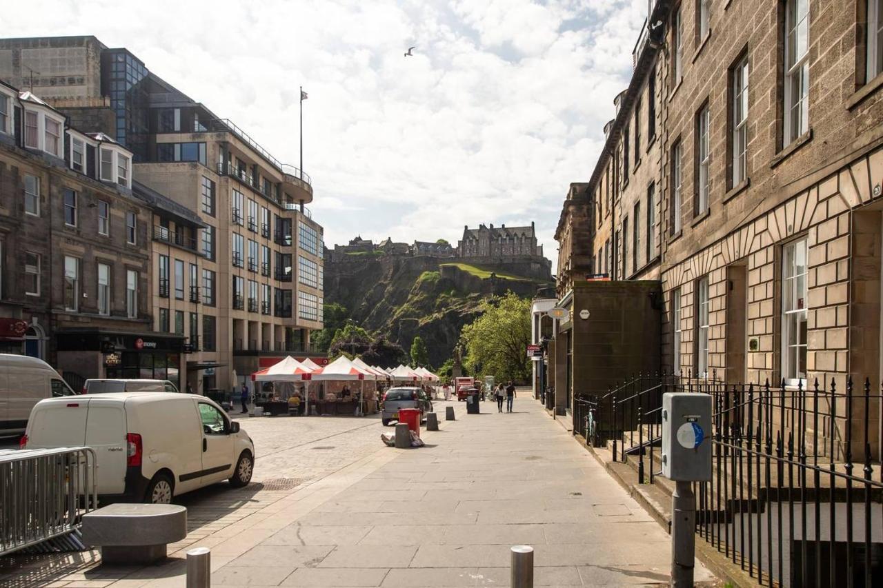 Joivy Bright 1 Bed Flat, Close To Princess Street *