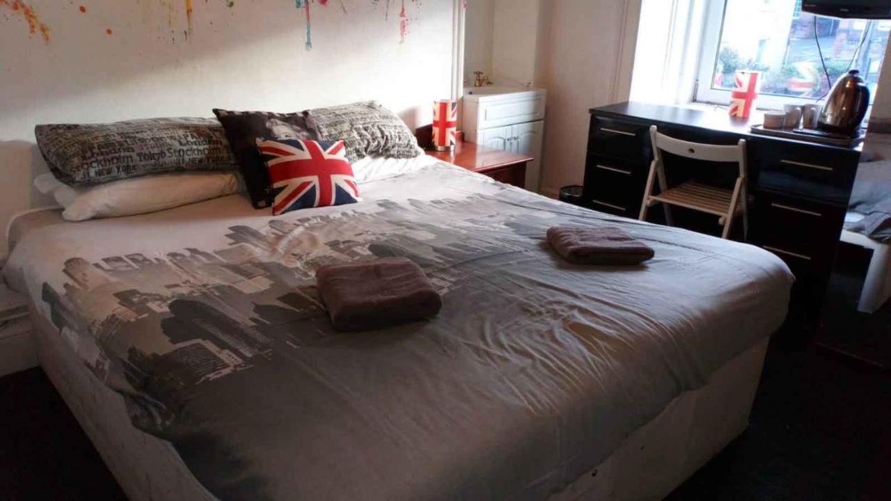 Gilmore Guest House 3*