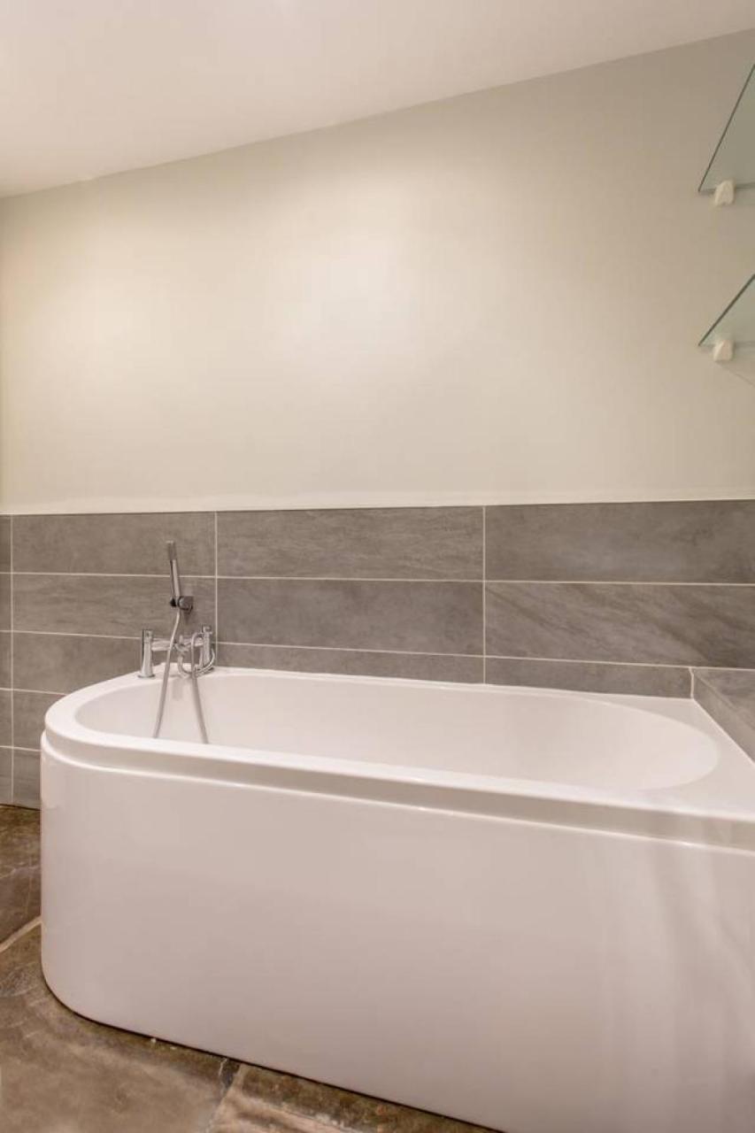 Joivy Spacious Flat With Garden In Centre