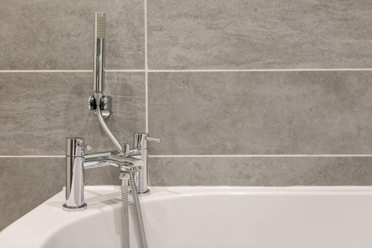 Joivy Spacious Flat With Garden In Centre Apartment *